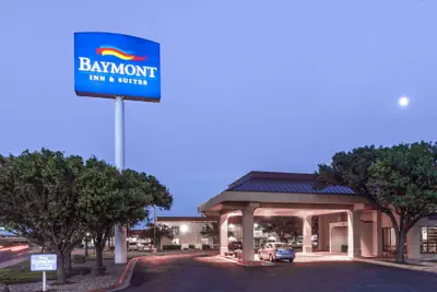 Photo 2 - Baymont by Wyndham Amarillo East