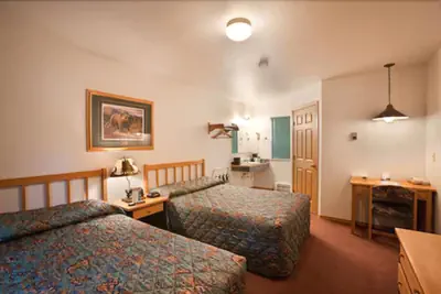 Photo 5 - Harborview Inn