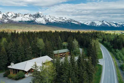 Photo 2 - Seward Windsong Lodge