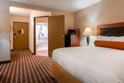 Photo 4 - Best Western Marion Hotel
