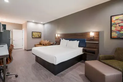 Photo 2 - Best Western La Place Inn