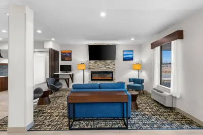Photo 5 - Clarion Pointe