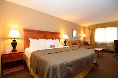 Photo 3 - Best Western Plus Kennewick Inn