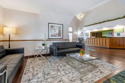 Photo 4 - Quality Inn & Suites Stoughton - Madison South