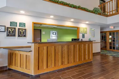 Photo 3 - Quality Inn & Suites Stoughton - Madison South