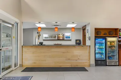 Photo 4 - Country Inn & Suites by Radisson, Des Moines West, IA