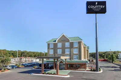 Photo 2 - Country Inn & Suites by Radisson, Lumberton, NC