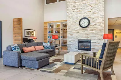Photo 4 - Country Inn & Suites by Radisson, Lumberton, NC