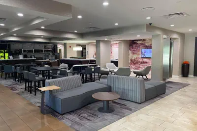 Photo 3 - Courtyard by Marriott Newport News Yorktown