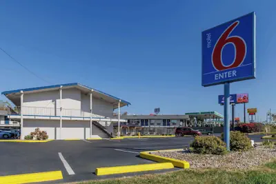 Photo 2 - Motel 6 Elizabethtown, KY