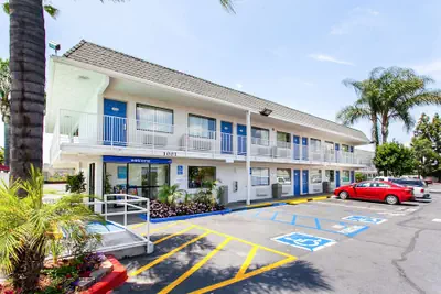 Photo 2 - Motel 6 Rosemead, CA - Los Angeles