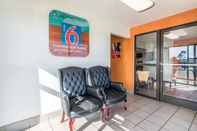 Photo 3 - Motel 6 Lumberton, NC
