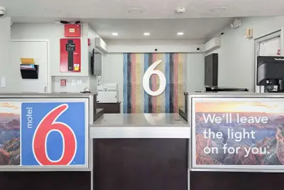 Photo 2 - Motel 6 Victoria, TX