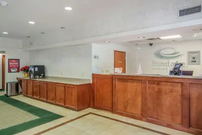 Photo 3 - Econo Lodge Weatherford