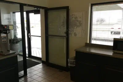 Photo 3 - SureStay by Best Western Wichita Airport