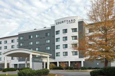 Photo 2 - Courtyard by Marriott Bristol