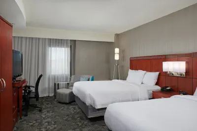Photo 4 - Courtyard by Marriott Bristol