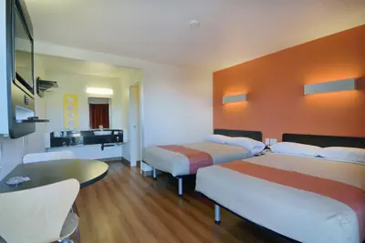 Photo 4 - Motel 6 Palm Desert, CA - Palm Springs Area
