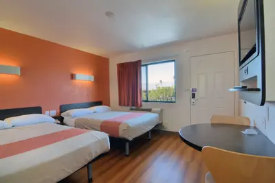 Photo 5 - Motel 6 Palm Desert, CA - Palm Springs Area