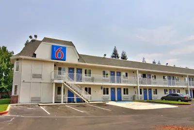 Photo 2 - Motel 6 Sacramento, CA - South Sacramento & Elk Grove