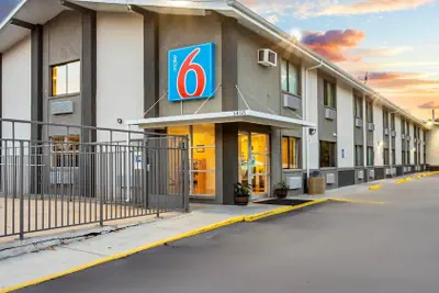 Photo 2 - Motel 6 Ogden, UT- Downtown