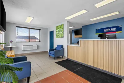 Photo 4 - Park Inn by Radisson, Fargo West Acres