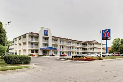 Photo 2 - Motel 6 Linthicum Heights, MD - BWI Airport
