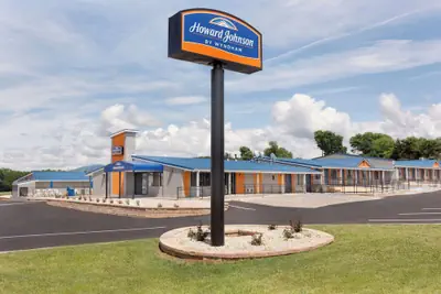 Photo 2 - Howard Johnson by Wyndham Harrisonburg