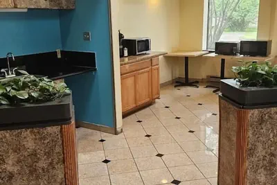 Photo 3 - Americas Best Value Inn Horseheads