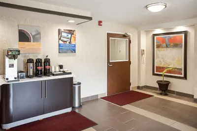 Photo 4 - Motel 6 Binghamton, NY