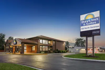 Photo 2 - Days Inn by Wyndham Utica