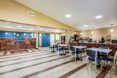 Photo 4 - Econo Lodge Gastonia North