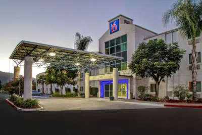 Photo 2 - Motel 6 Gilroy, CA