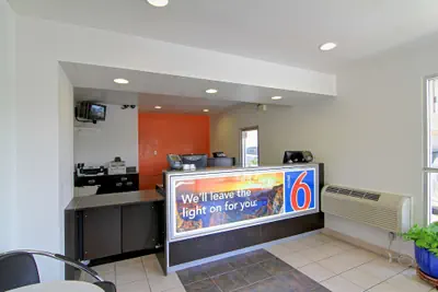 Photo 3 - Motel 6 Old town Scottsdale/Fashion Square