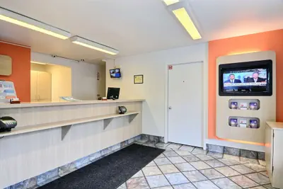 Photo 3 - Motel 6 Tumwater, WA - Olympia
