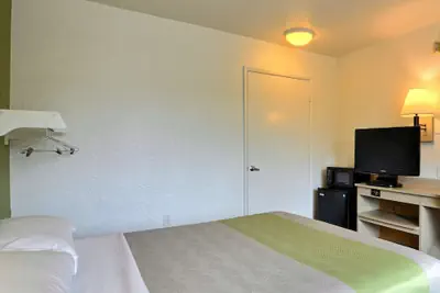 Photo 4 - Motel 6 Tumwater, WA - Olympia
