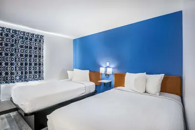 Photo 5 - Americas Best Value Inn East Peoria