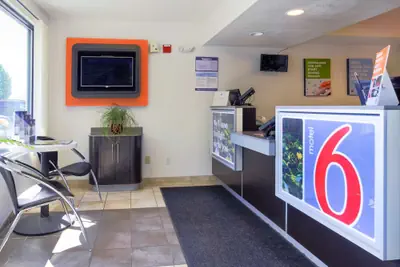 Photo 5 - Motel 6 Medford, OR