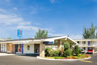 Photo 2 - Motel 6 Tacoma, WA - Fife