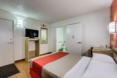 Photo 5 - Motel 6 Wheat Ridge, CO - West - Denver North