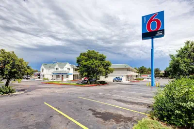 Photo 2 - Motel 6 Wheat Ridge, CO - West - Denver North