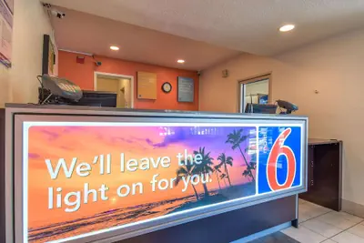 Photo 4 - Motel 6 Westminster South - Long Beach