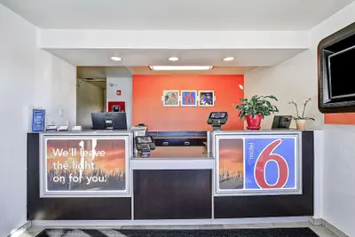 Photo 5 - Motel 6 Green Bay, WI