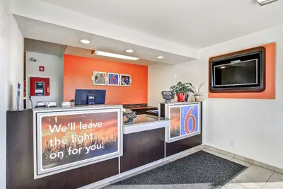 Photo 3 - Motel 6 Green Bay, WI