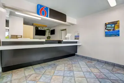 Photo 4 - Motel 6 Red Bluff, CA