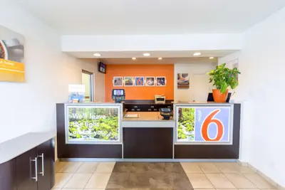 Photo 4 - Motel 6 Klamath Falls, OR
