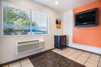 Photo 2 - Motel 6 Corpus Christi, TX - Northwest