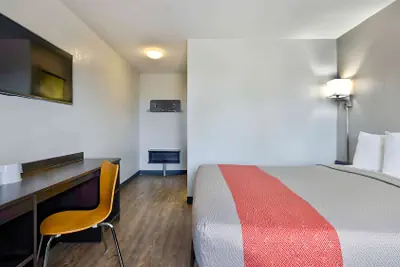 Photo 2 - Motel 6 Gallup, NM