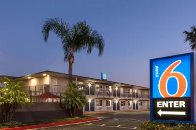 Photo 2 - Motel 6 Fontana, CA