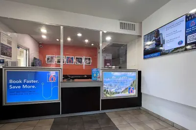Photo 5 - Motel 6 Bakersfield, CA - South